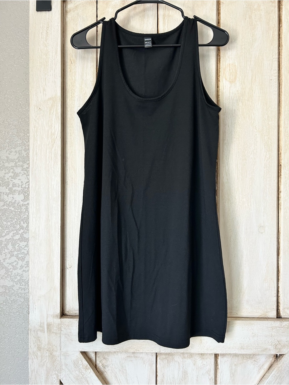 SHEIN Black Sleeveless Scoop Neck Tank Dress
